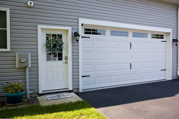 24/7 Emergency Garage Door Roller Replacement experts in Cambria, CA